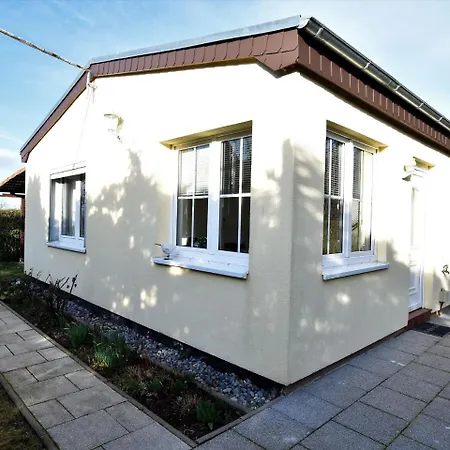 Ferienhaus Modern Bungalow In Elmenhorst-lichtenhagen Near Sea Kalkhorst