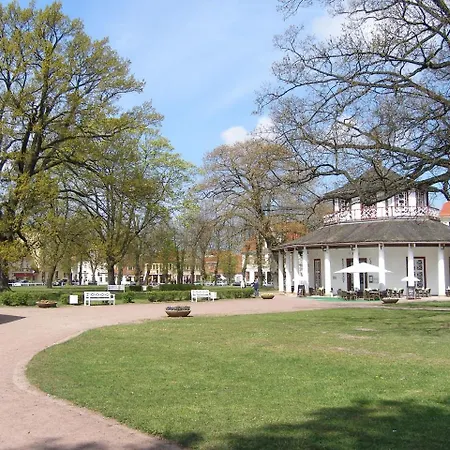 Modern Bungalow In Elmenhorst-lichtenhagen Near Sea Ferienhaus *